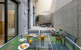 Chic And Modern Apartments In Gracia